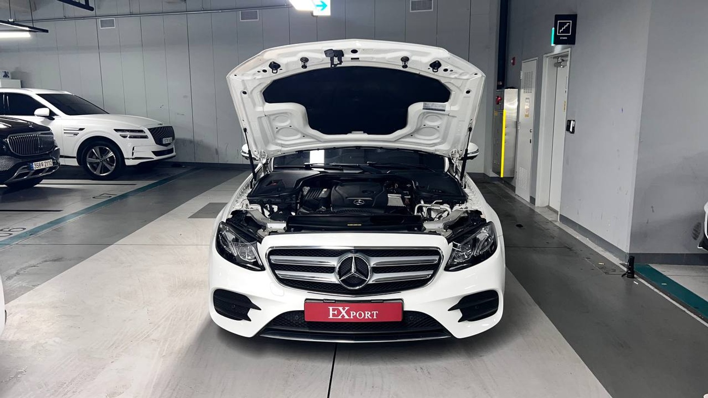 Mercedes-Benz-E300