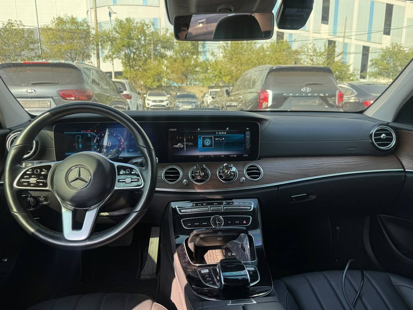 Mercedes-Benz-E300