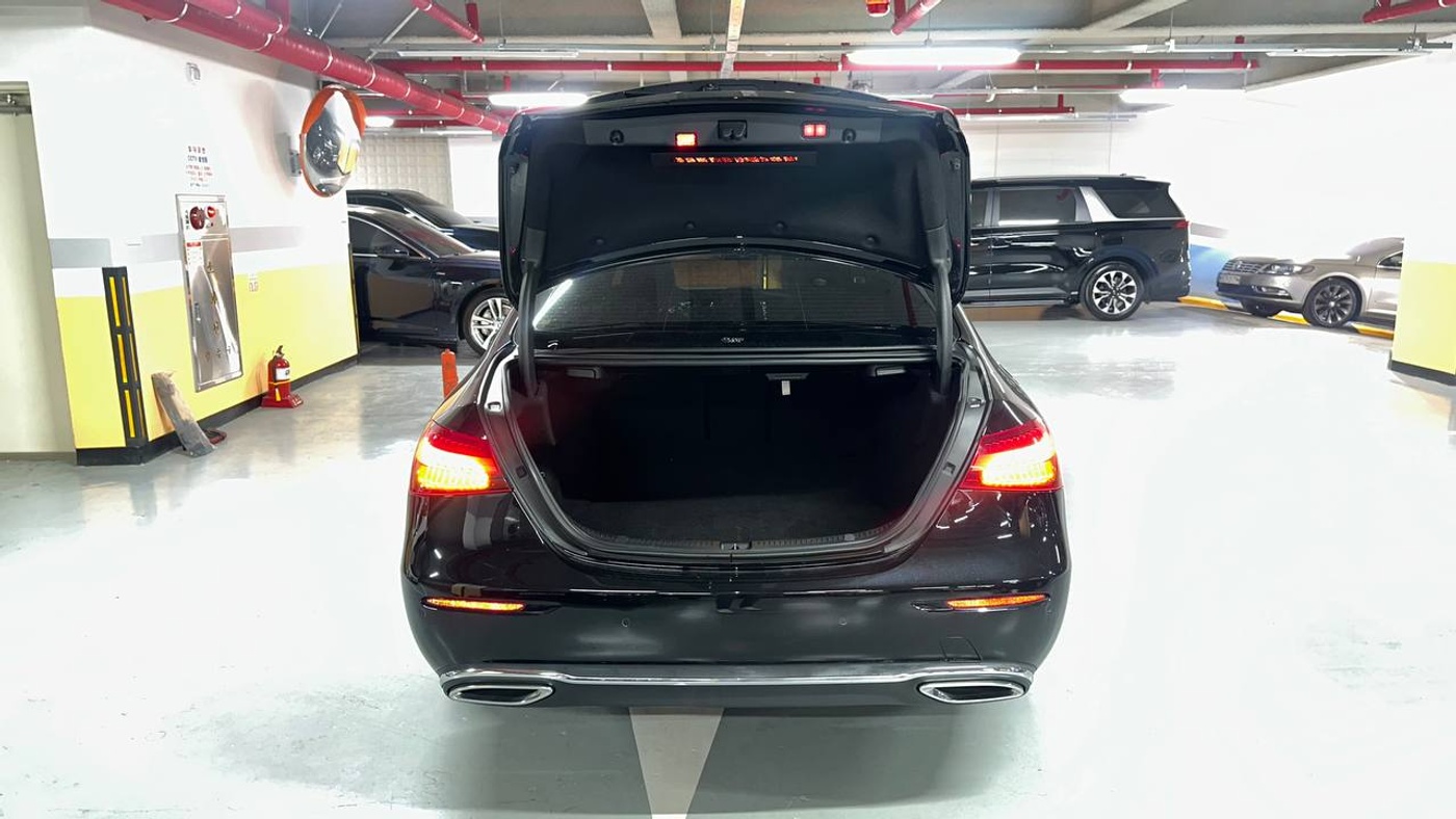 Mercedes-Benz-E250