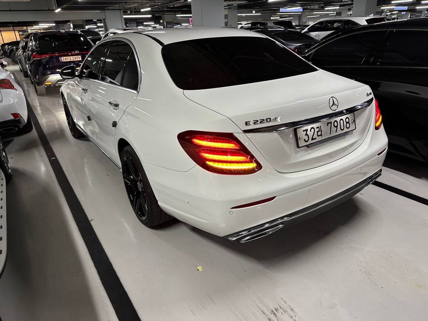 Mercedes-Benz-E220d