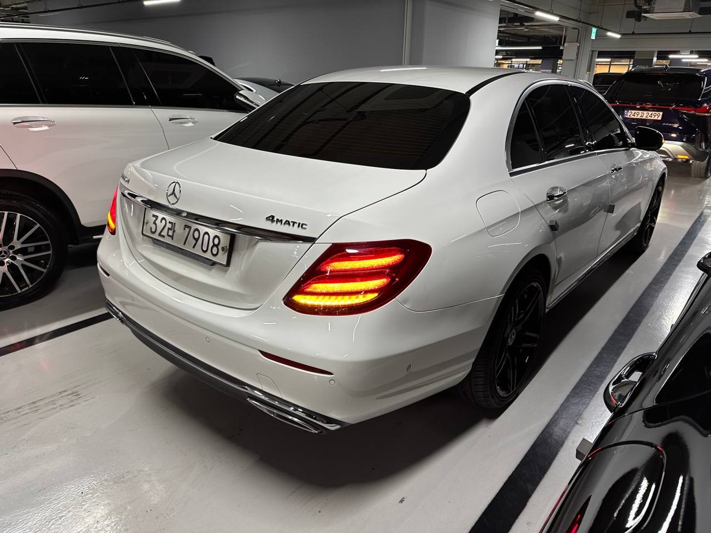 Mercedes-Benz-E220d