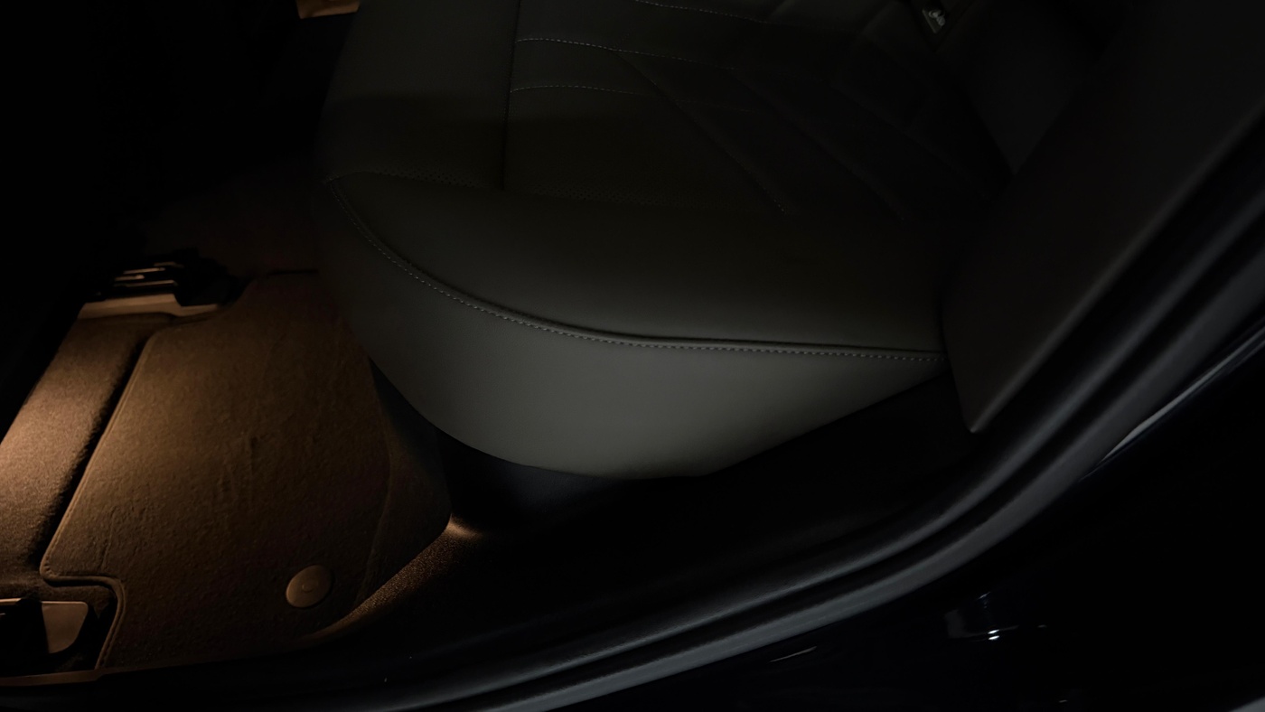 BMW-520i