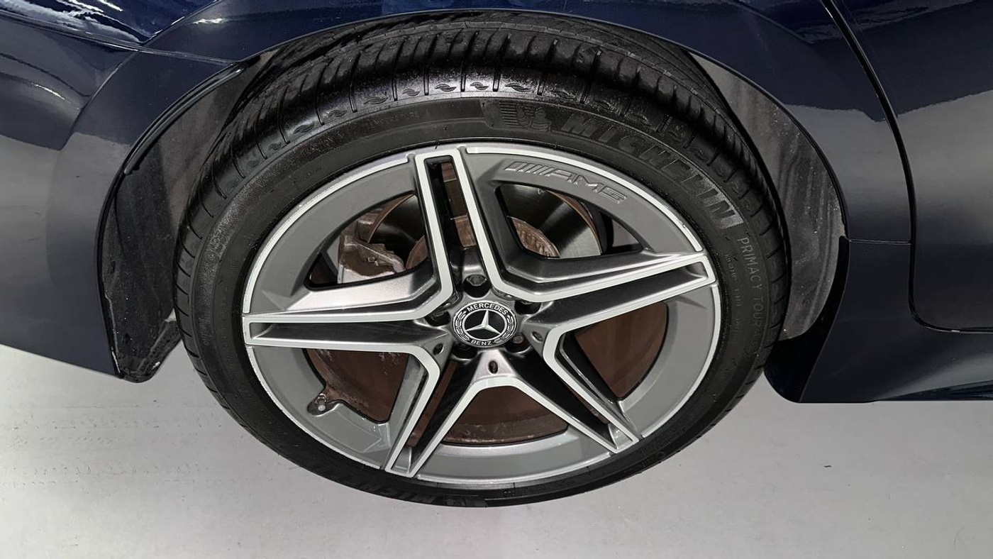 Mercedes-Benz-CLS300d