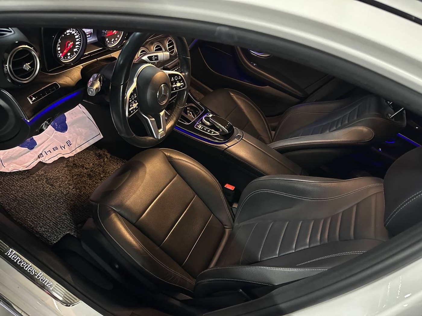 Mercedes-Benz-E220d