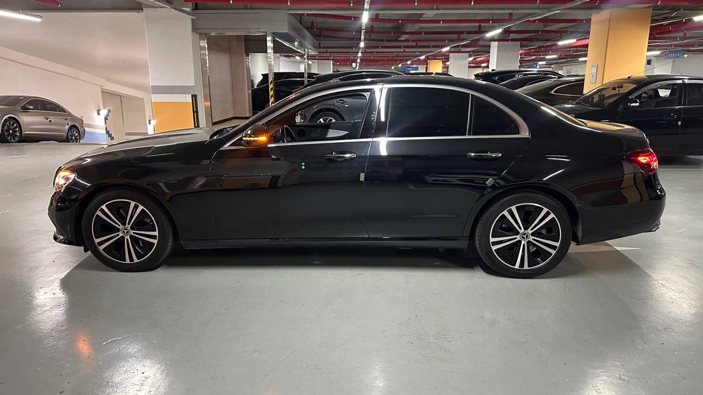 Mercedes-Benz-E250