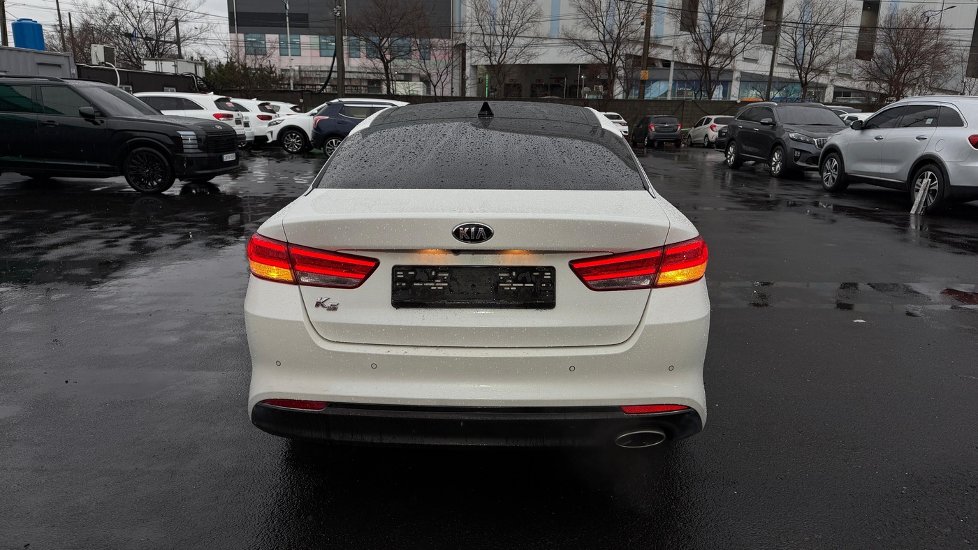 Kia-K5 (Optima)