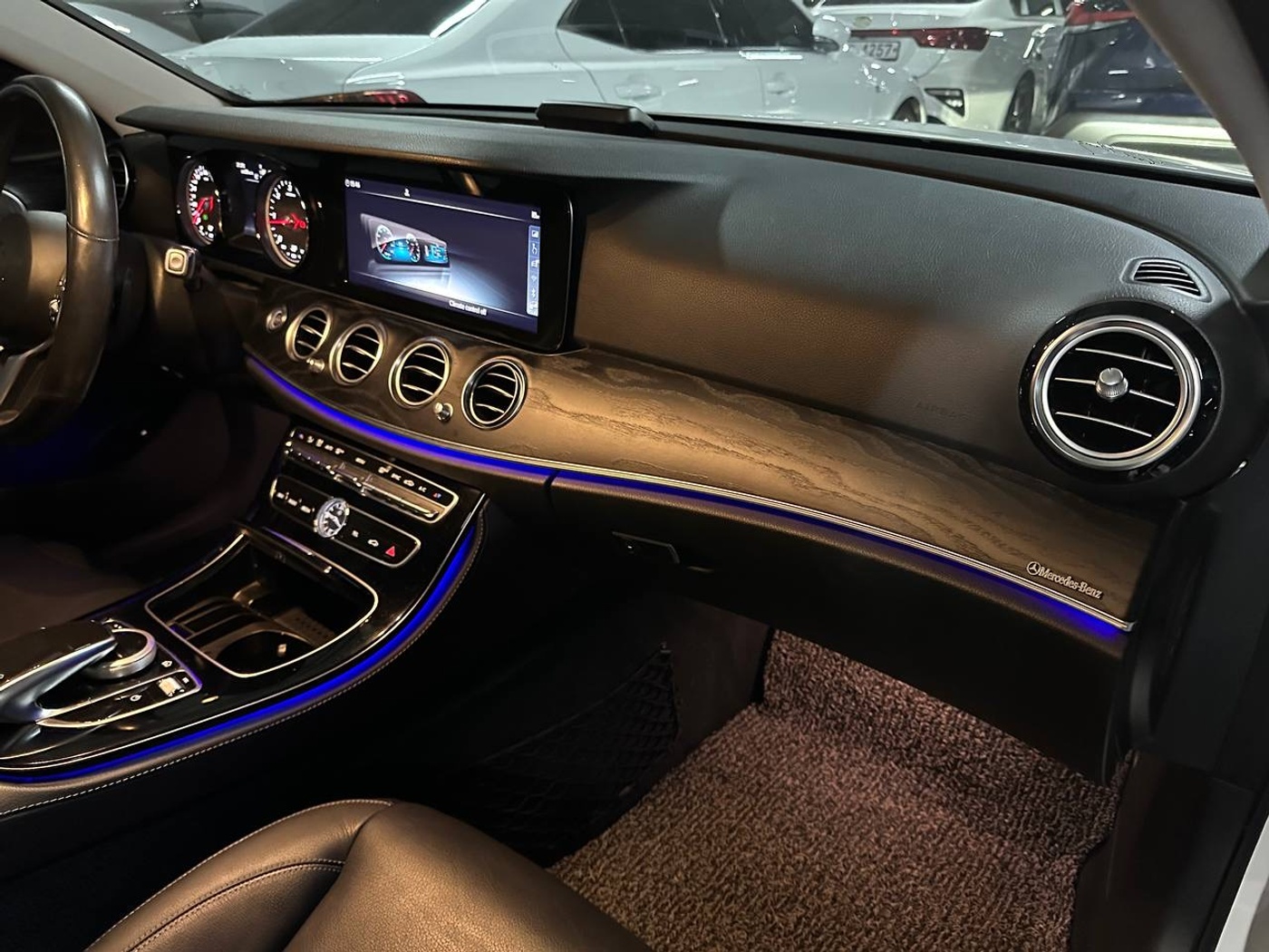 Mercedes-Benz-E220d