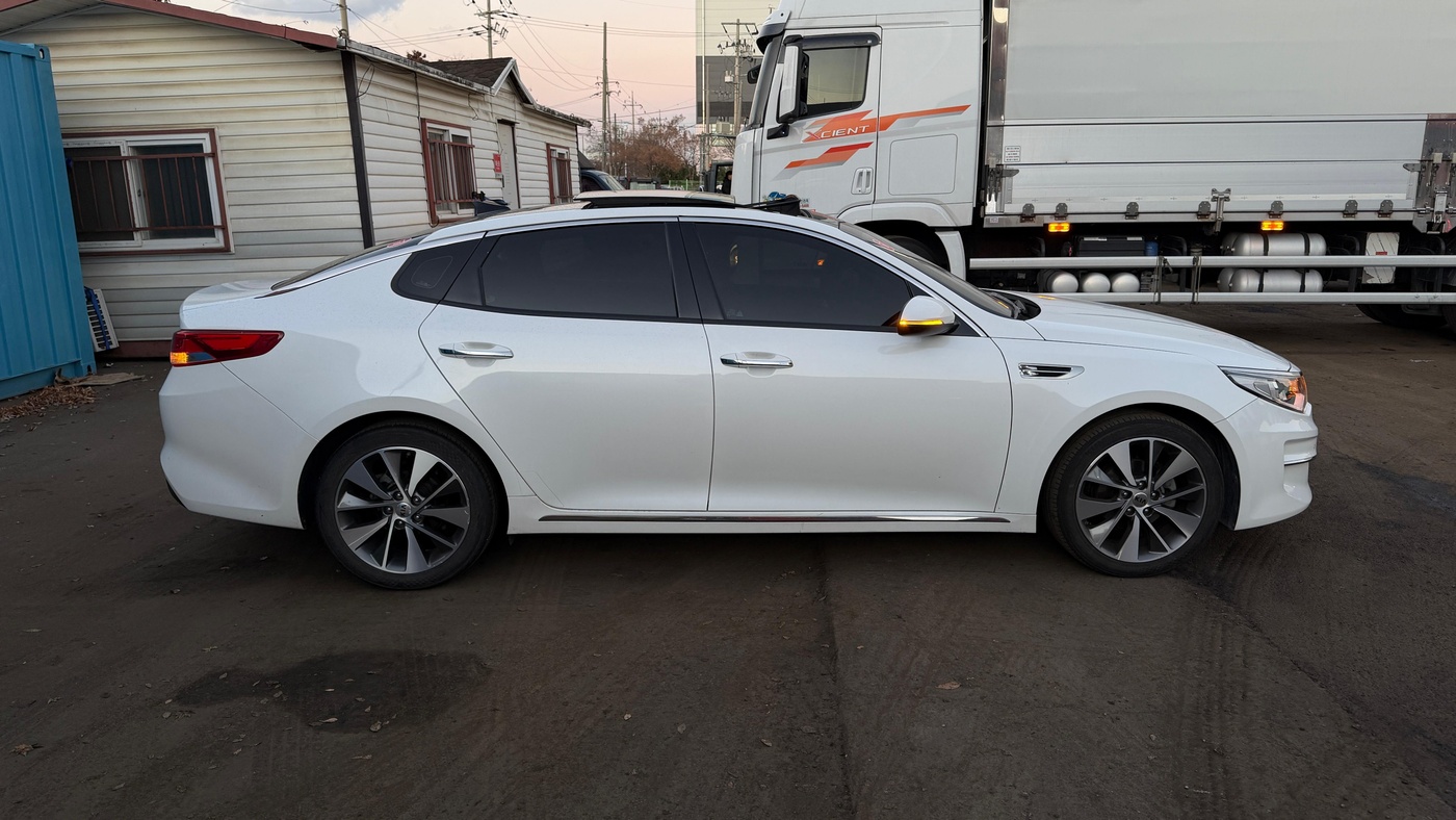 Kia-K5 (Optima)
