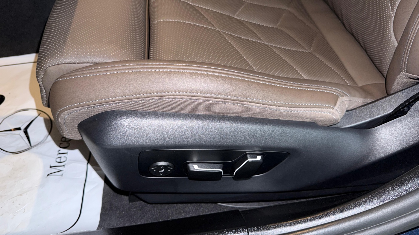 BMW-520i