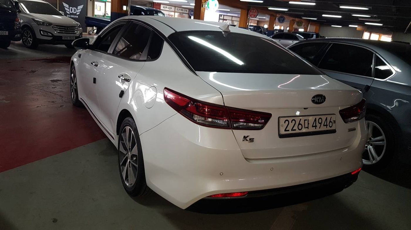 Kia-K5 (Optima)