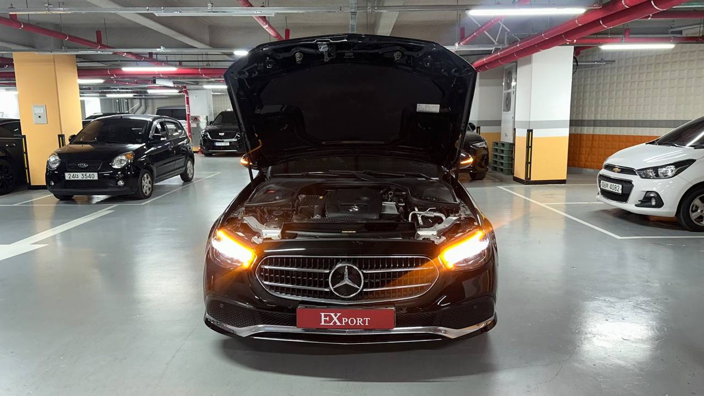 Mercedes-Benz-E250