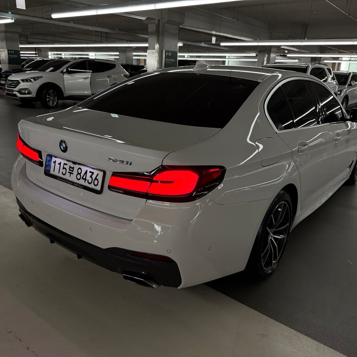 BMW-520i