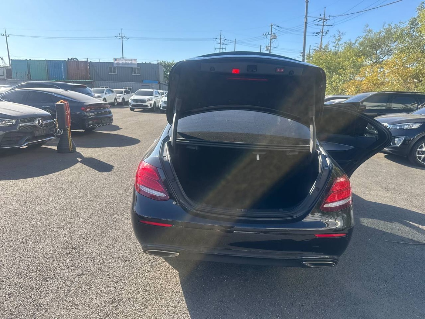 Mercedes-Benz-E250