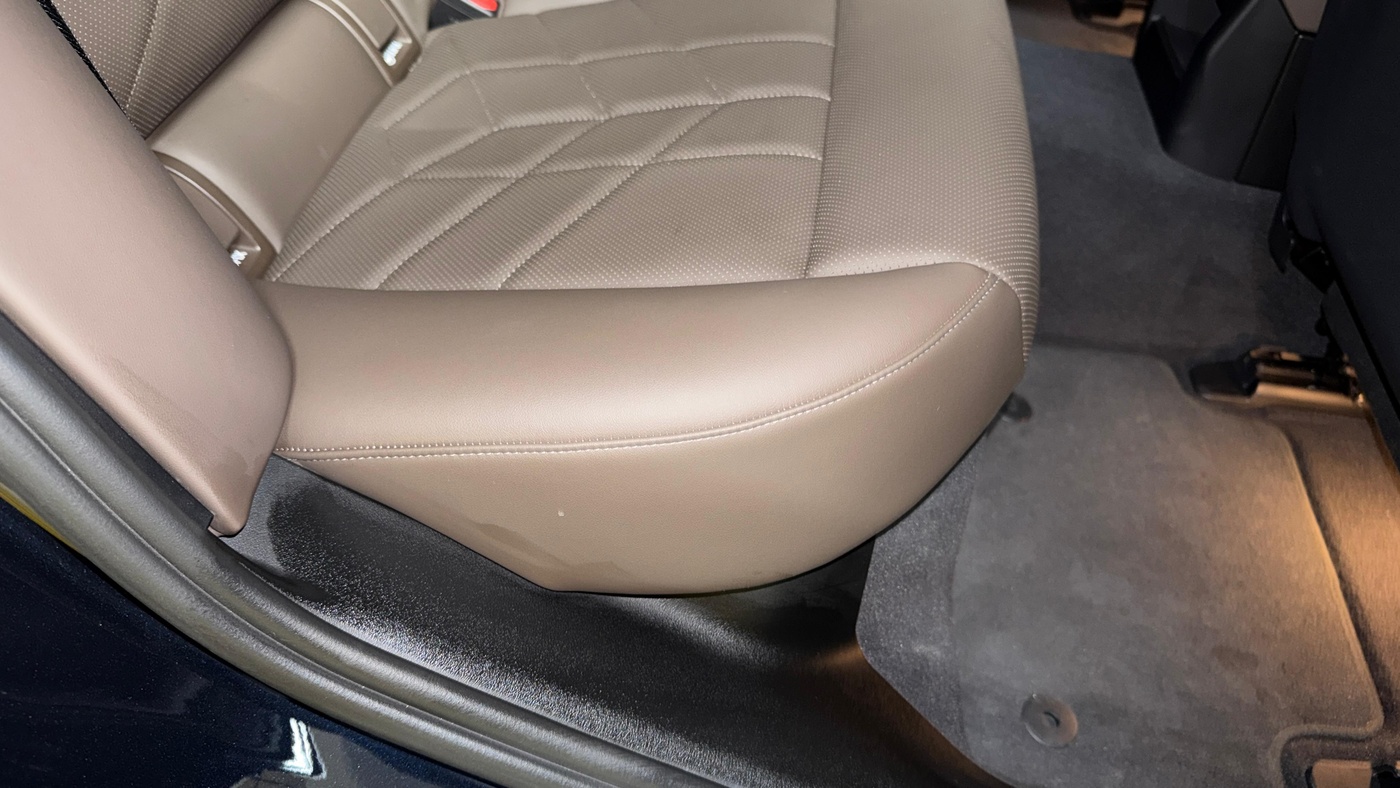 BMW-520i
