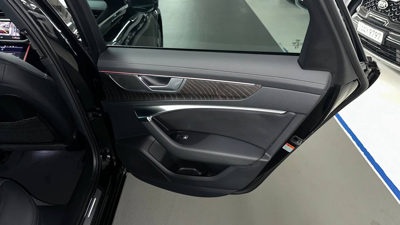 Audi-A6