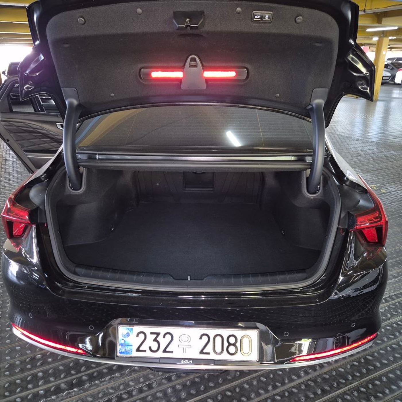 Kia-K8