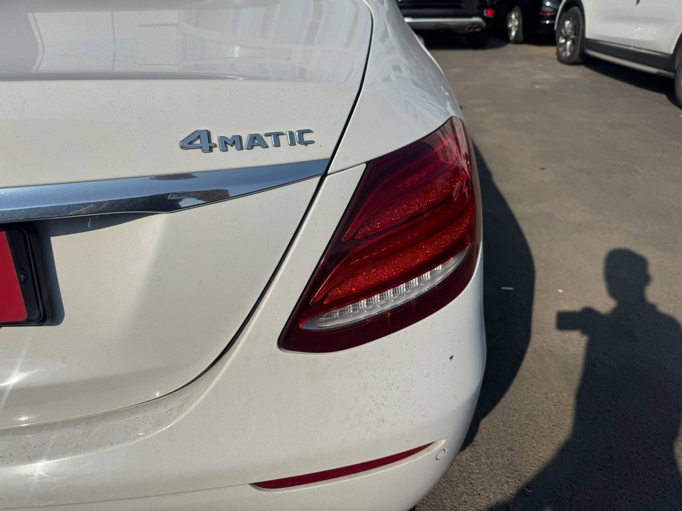 Mercedes-Benz-E300