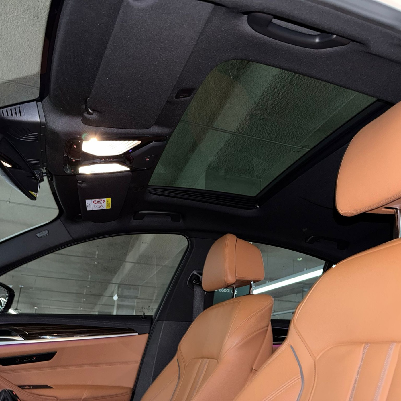 BMW-520i