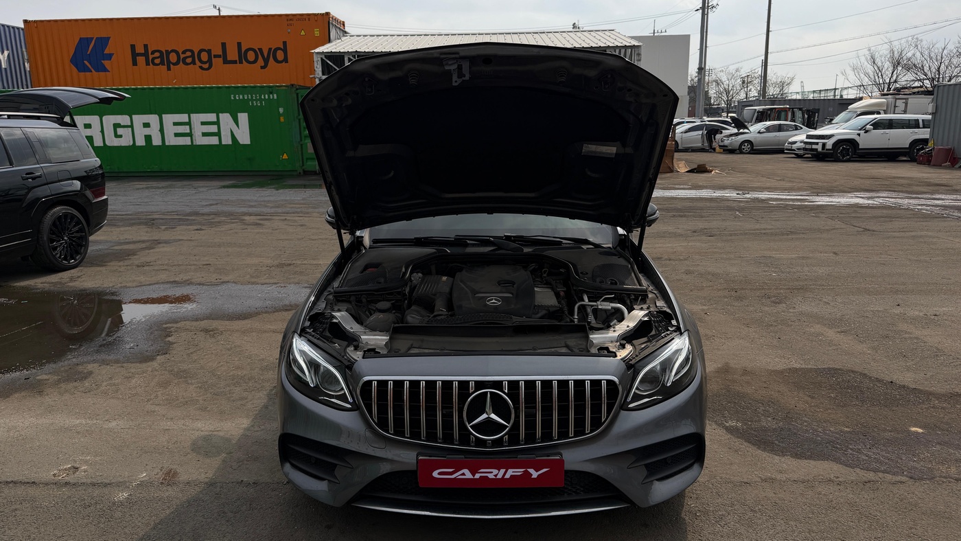 Mercedes-Benz-E300