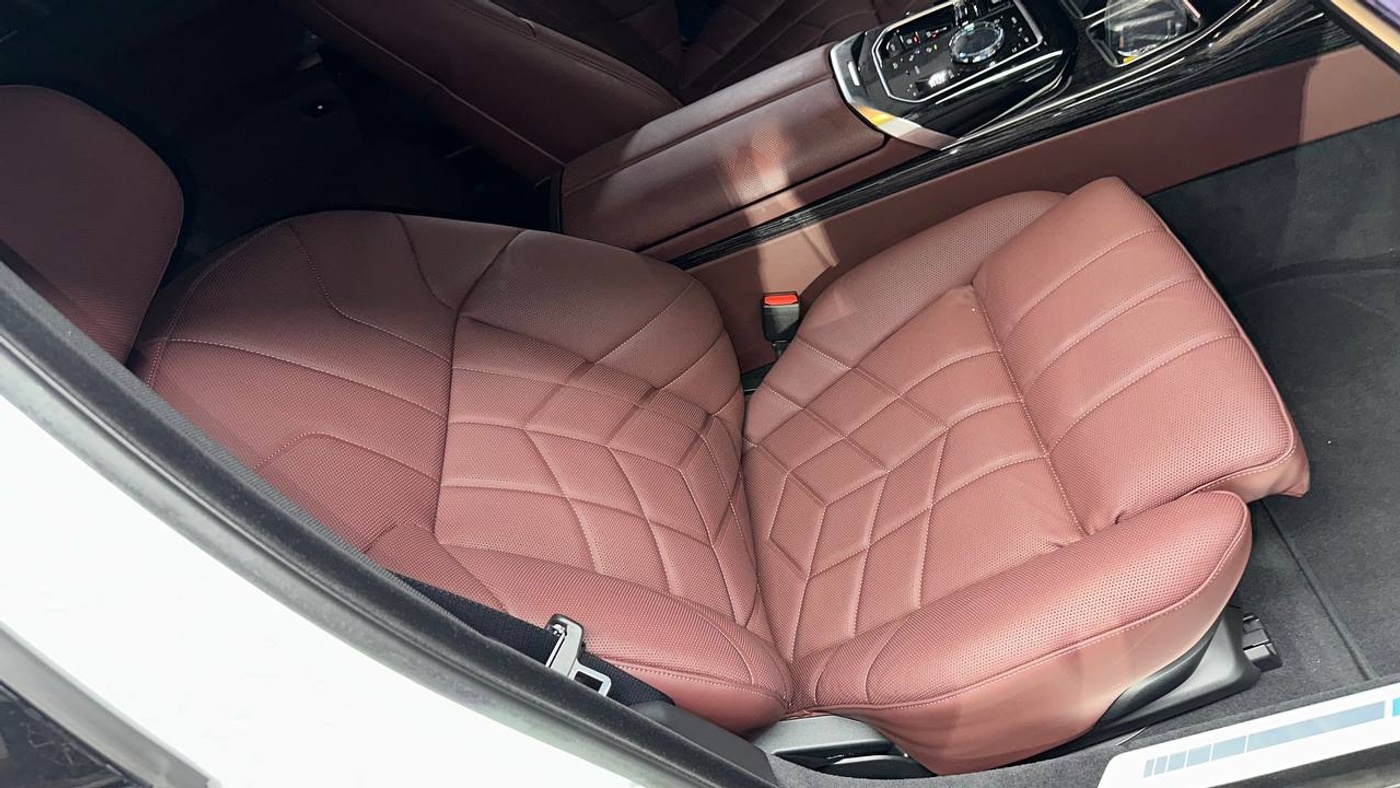 BMW-740i M 스포츠