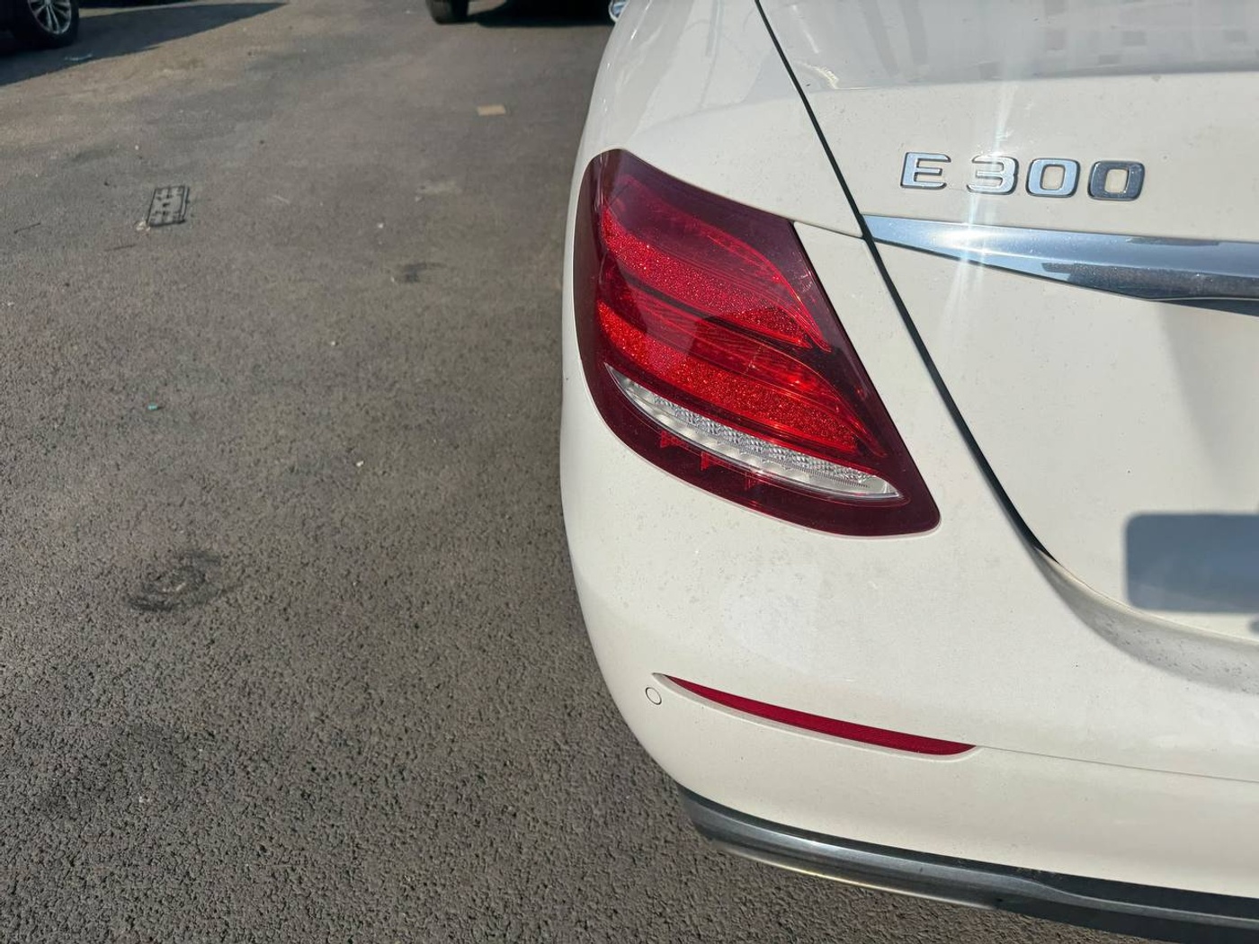 Mercedes-Benz-E300