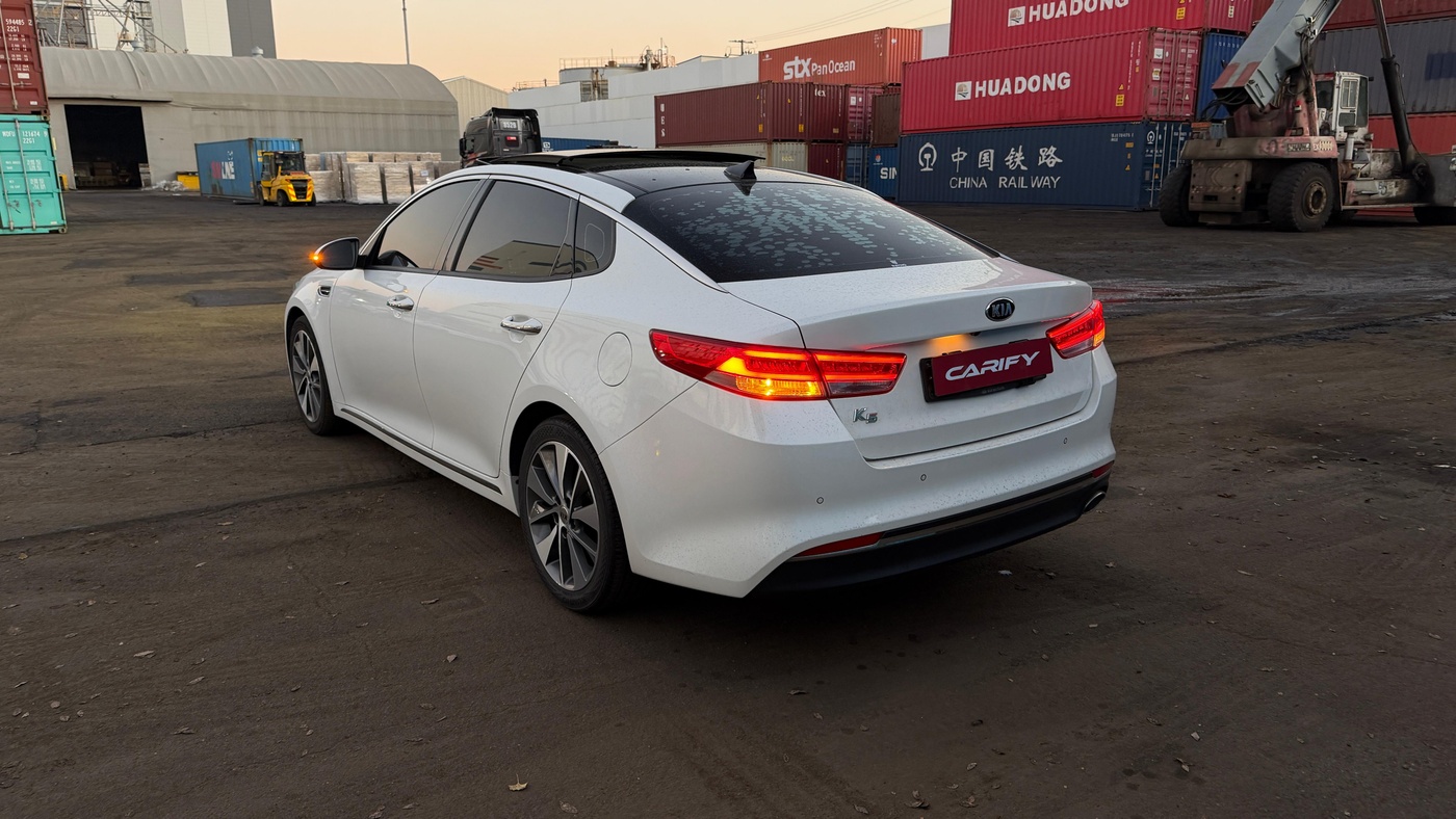 Kia-K5 (Optima)