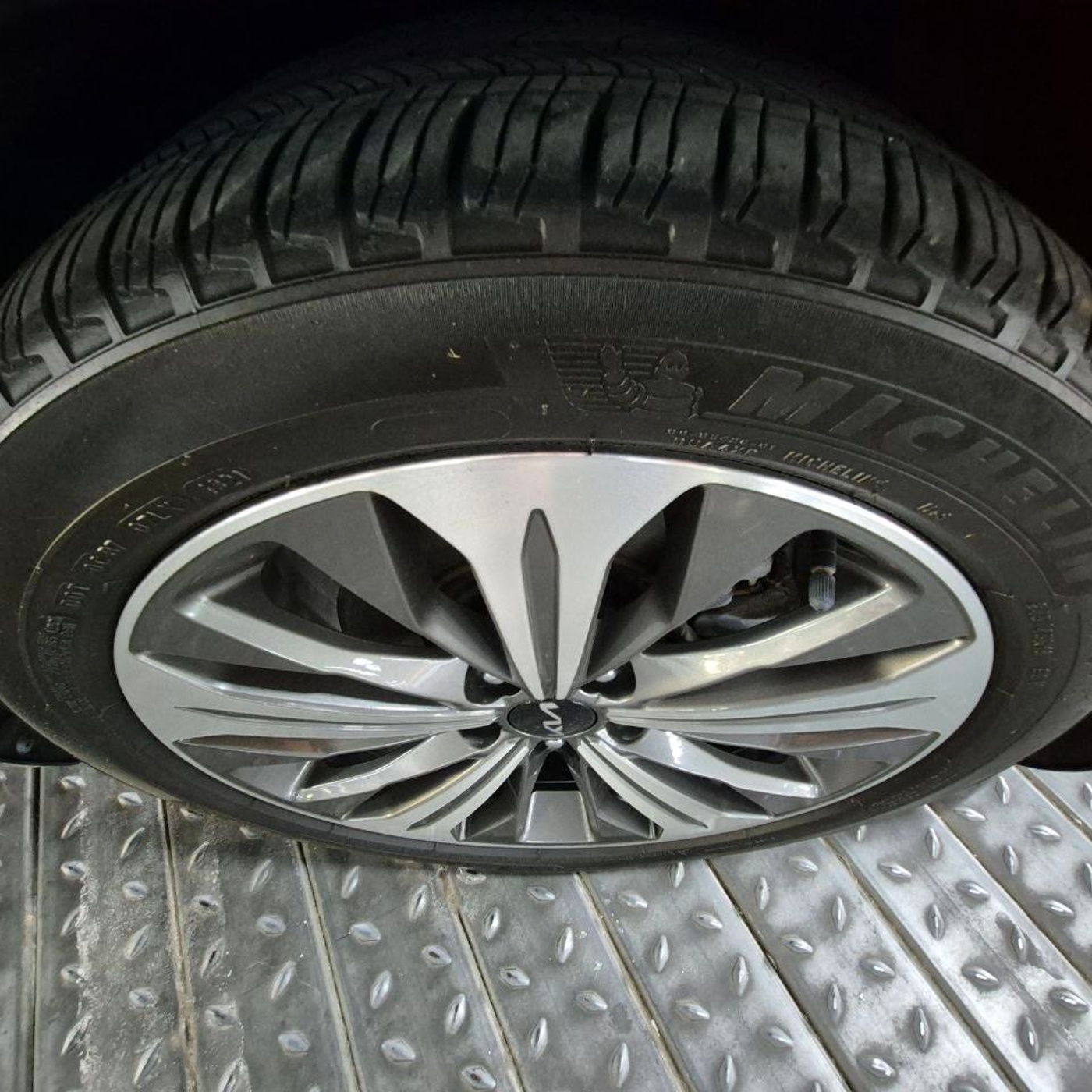 Kia-K8