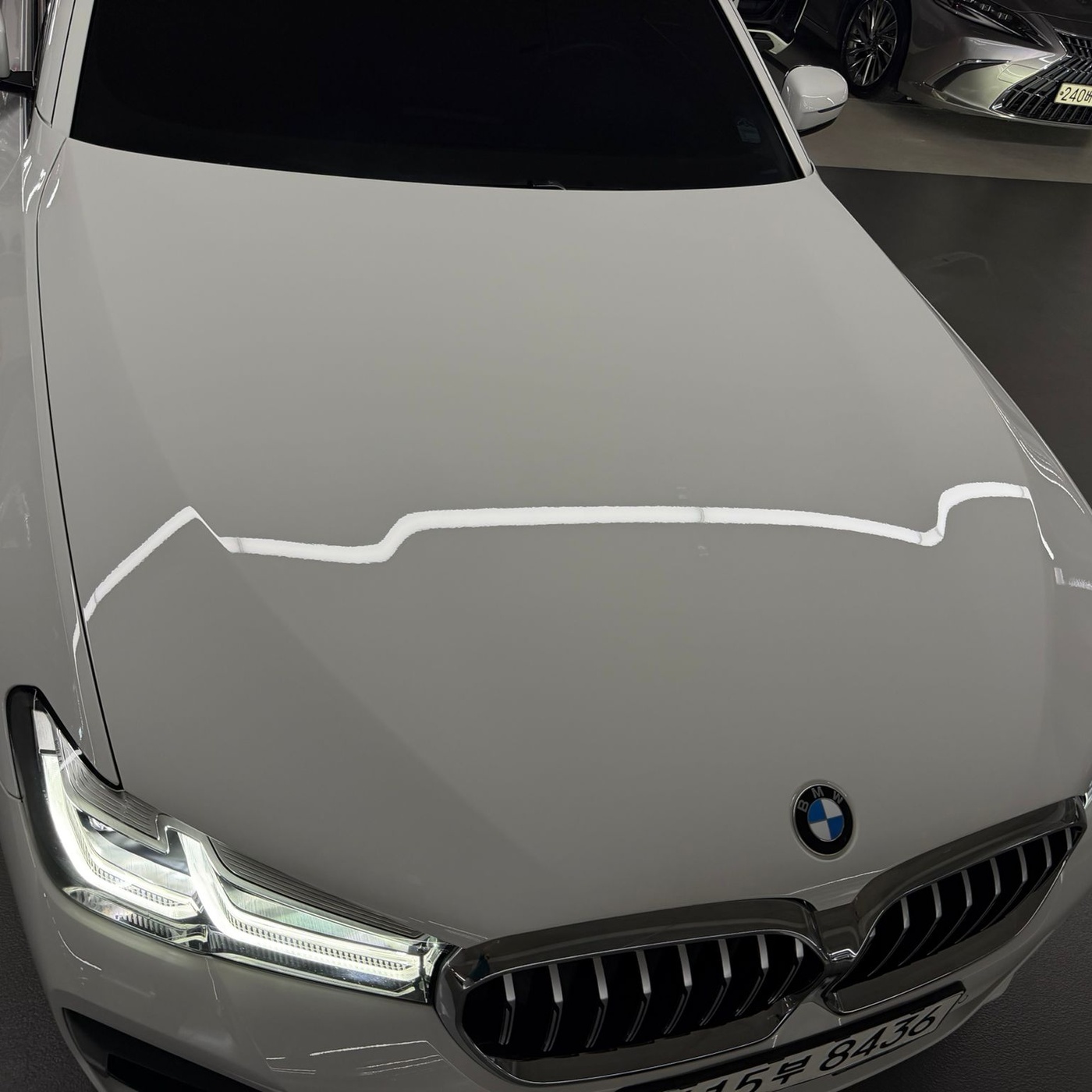 BMW-520i