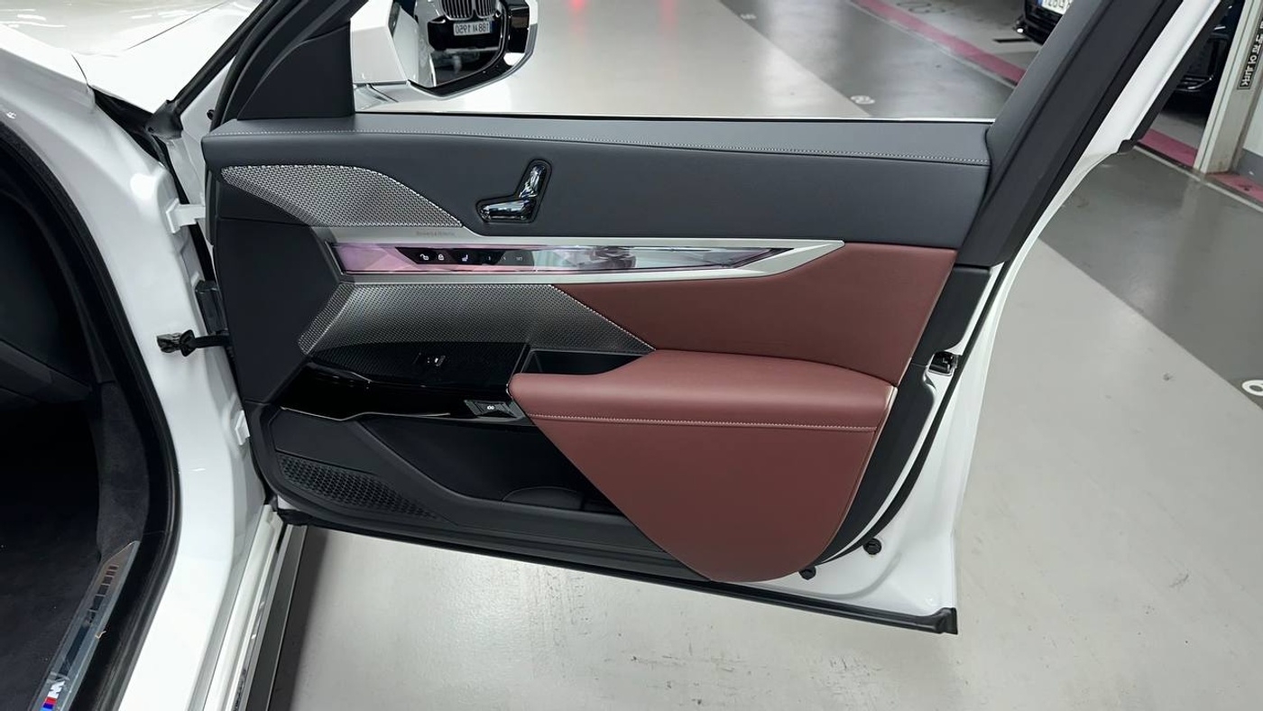 BMW-740i M 스포츠